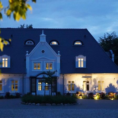 Hotel Landhaus Luetjenhof à Großenbrode Extérieur photo