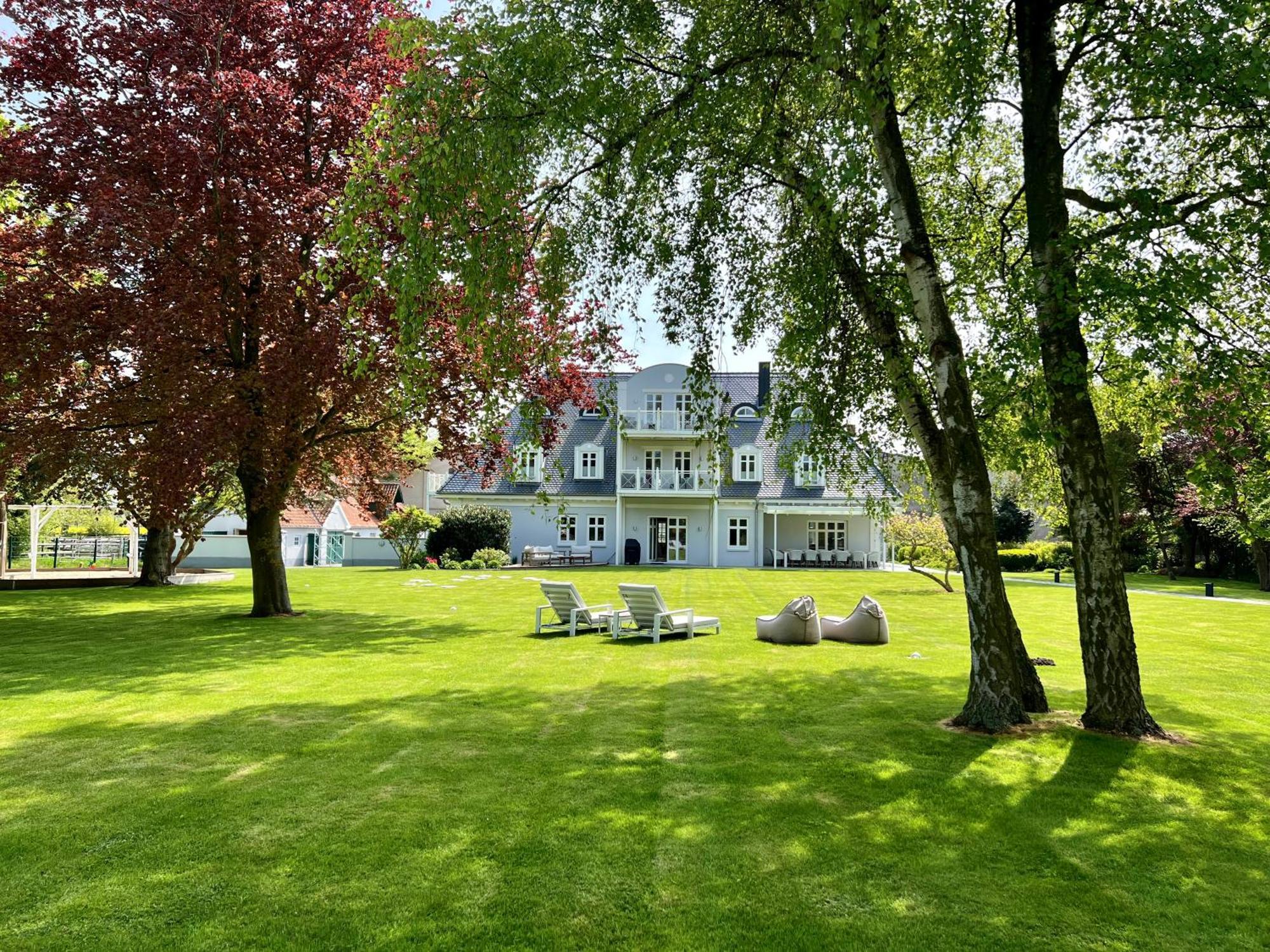 Hotel Landhaus Luetjenhof à Großenbrode Extérieur photo