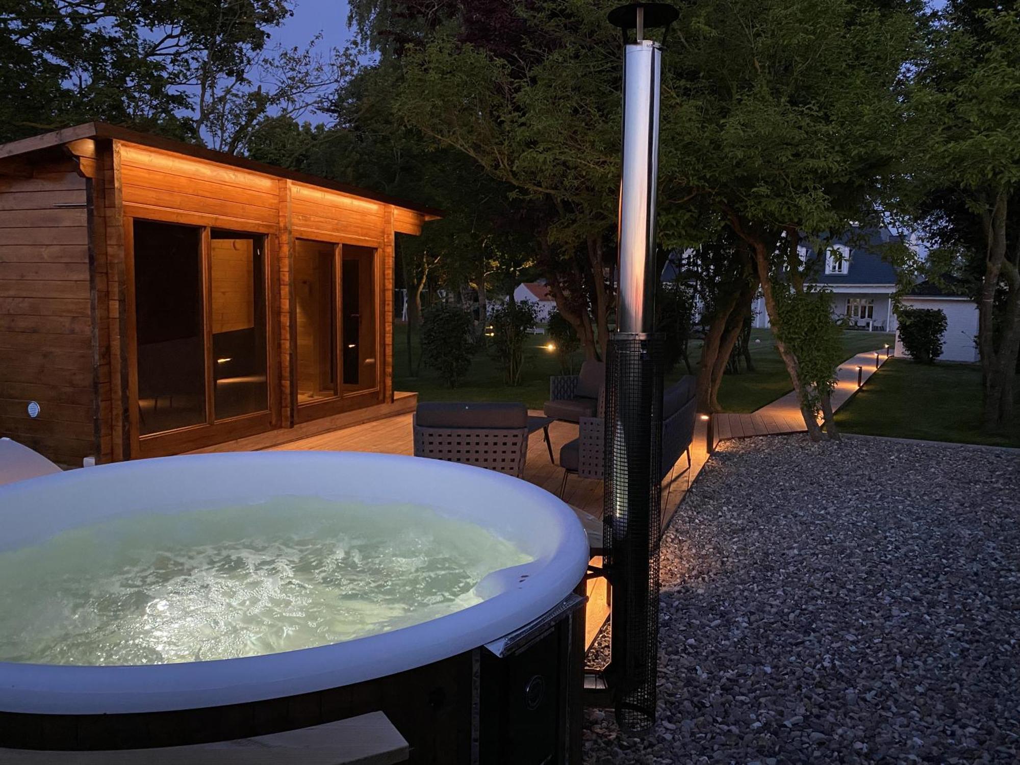 Hotel Landhaus Luetjenhof à Großenbrode Extérieur photo